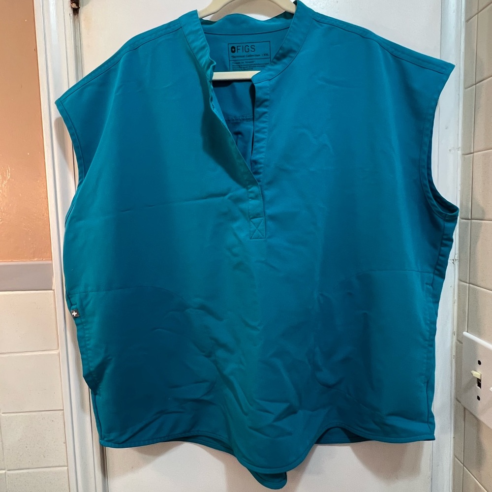 FIGS Teal Rafaela Top